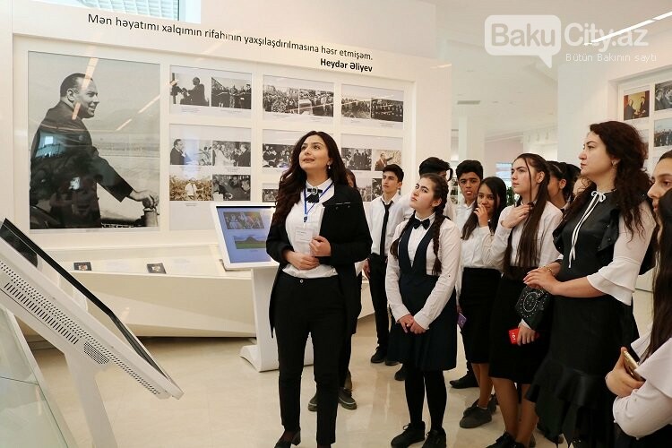 Bakıda məktəblilər üçün ekskursiyalar təşkil edilir -..., fotoşəkil-1 Bakıda məktəblilər üçün ekskursiyalar təşkil edilir - FOTO, fotoşəkil-1
